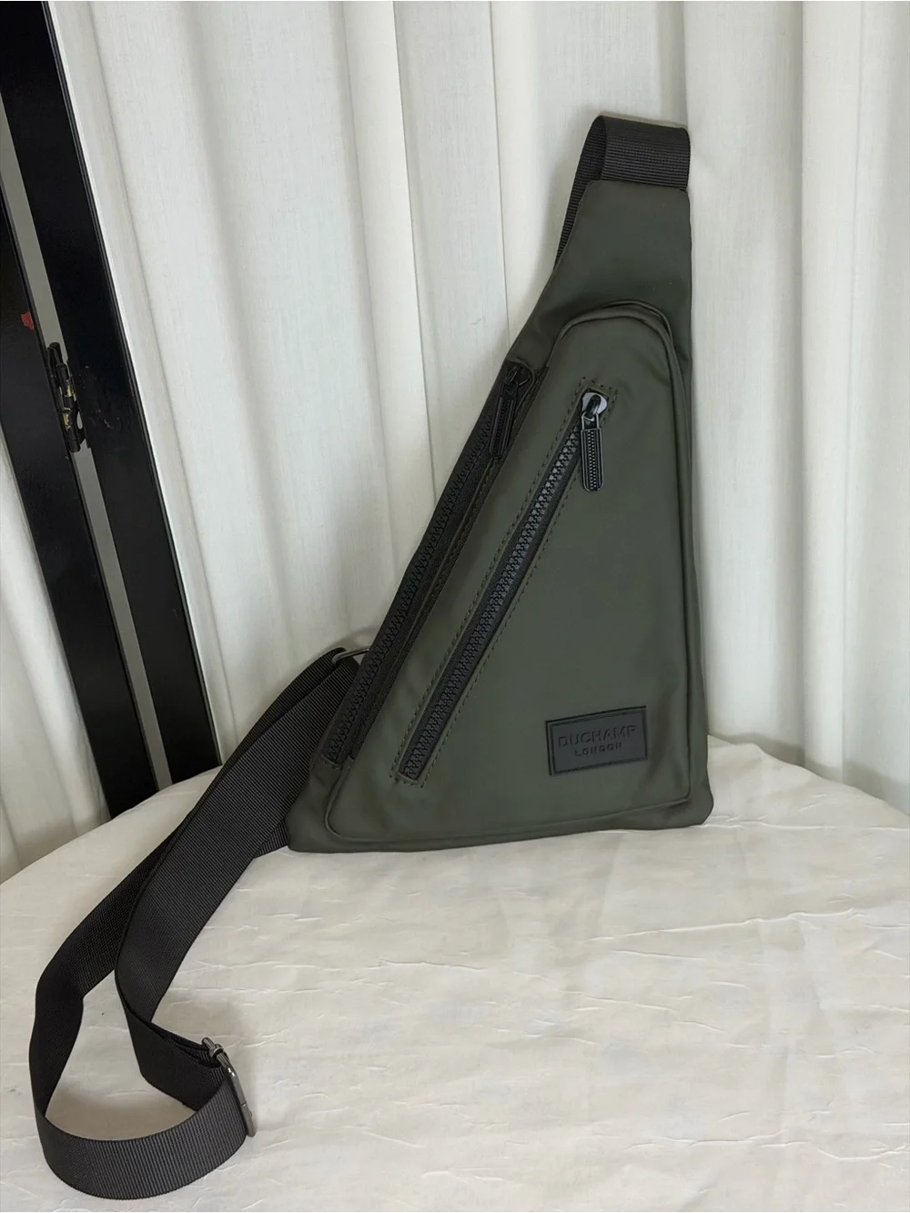 Duchamp London Men's Olive Green Messenger Crossbody Bag with Black Strap